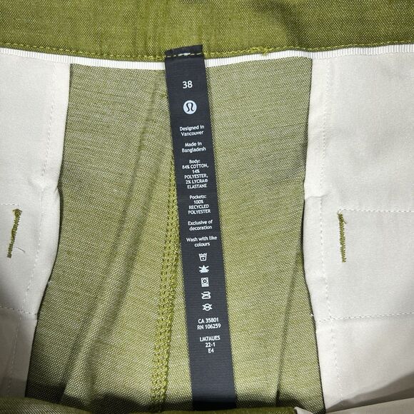 Lululemon Commission Classic-Fit Short 9" Oxford in Juniper Green Size 38 EUC - Picture 9 of 11